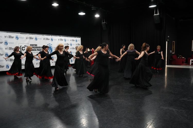 Día Internacional de la Danza. Muestra pública del taller “Alguien abre una puerta”. Danza flamenca para mujeres