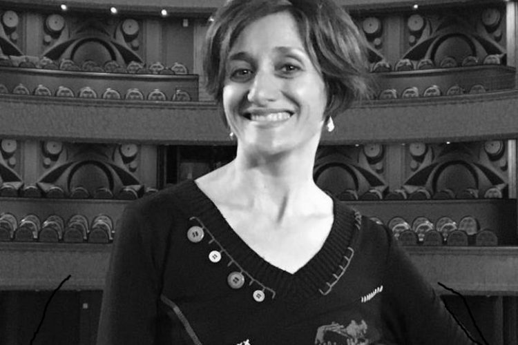 PROYECTO BALLENA- Taller de iluminación «La teoría de la luz se rompe en la danza» con Olga García