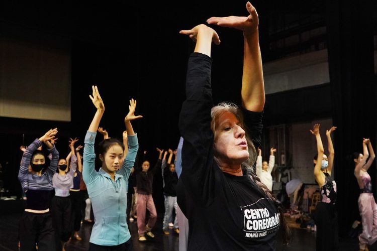 María Pagés transmite su conocimiento en el Ballet Nacional de China