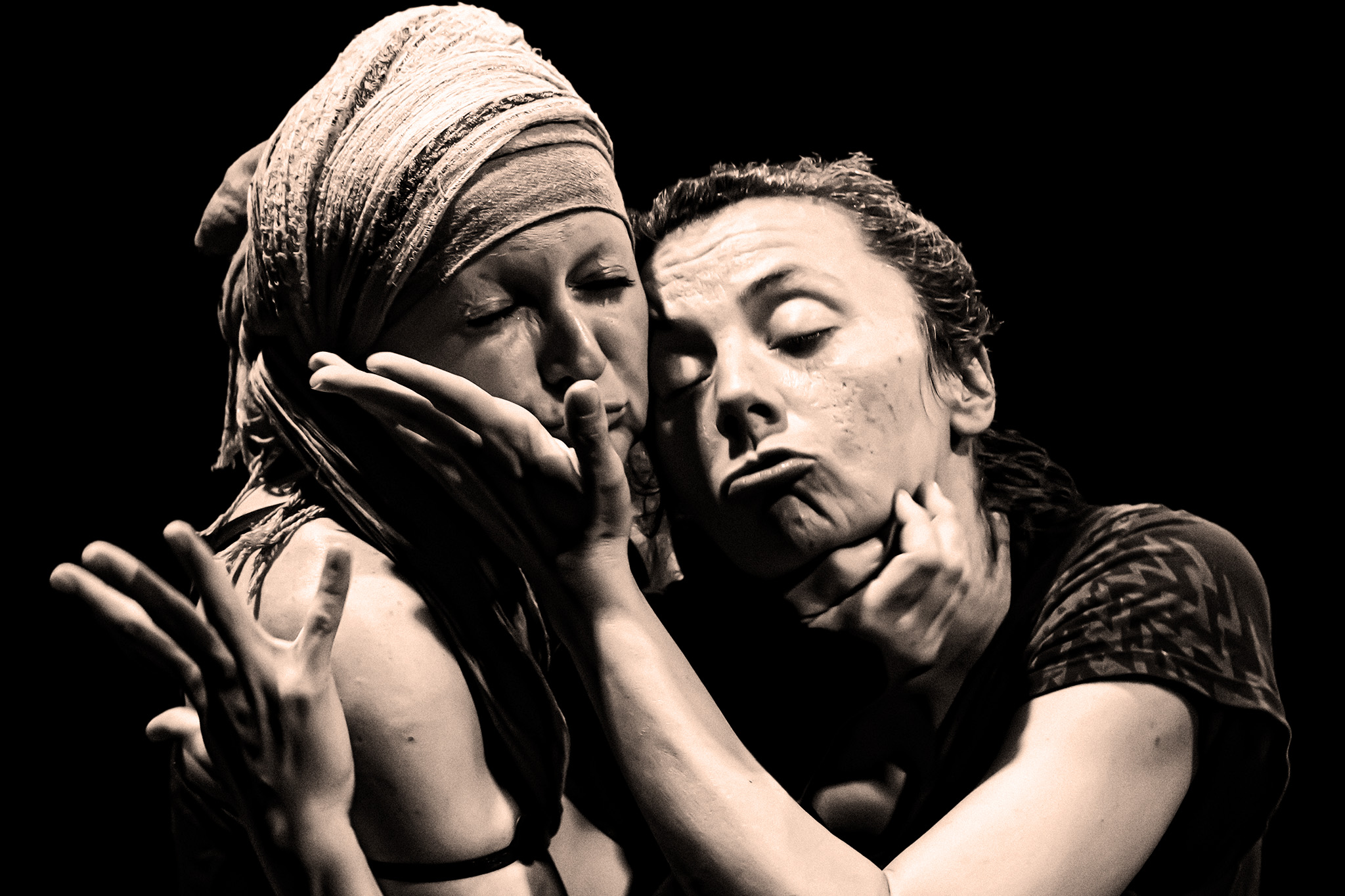 LUCÍA CALLÉN Y MIRIAM STRASSER «CONTAKT: CONSCIOUSNESS IN RELATION» || RESIDENCIA CREACIÓN