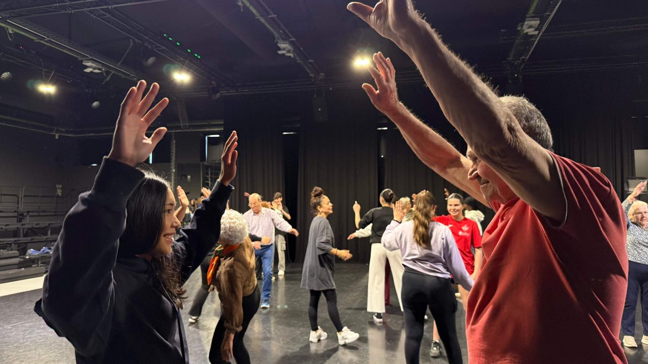 TALLER INTERGENERACIONAL || PROGRAMA LA DANZA CONTADA A NIÑOS Y ADOLESCENTES