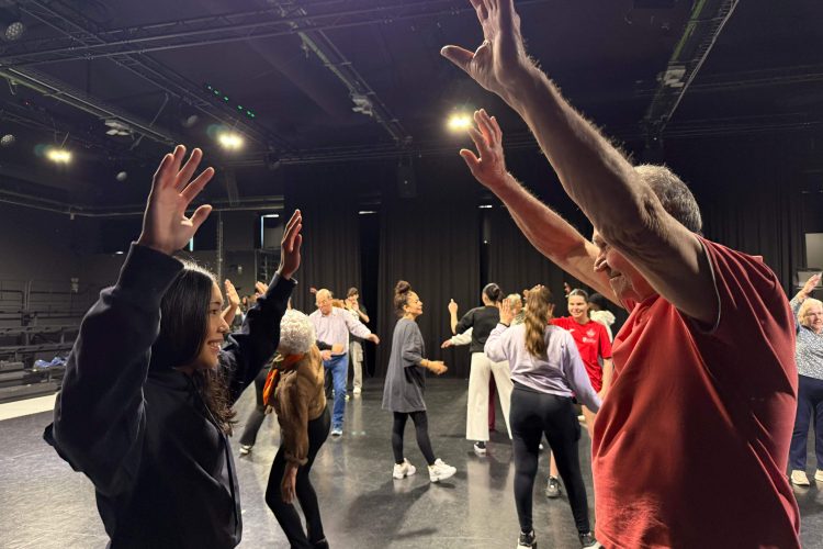 TALLER INTERGENERACIONAL || PROGRAMA LA DANZA CONTADA A NIÑOS Y ADOLESCENTES